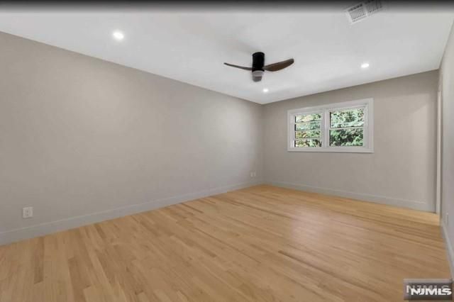 22 Greentree Terrace, Tenafly, NJ 07670