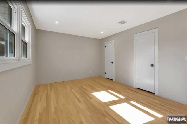 22 Greentree Terrace, Tenafly, NJ 07670