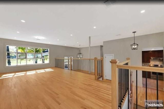 22 Greentree Terrace, Tenafly, NJ 07670