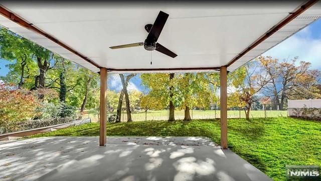 22 Greentree Terrace, Tenafly, NJ 07670