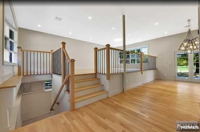 22 Greentree Terrace, Tenafly, NJ 07670