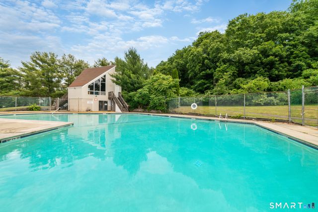 4 Birch Lane I, East Haven, CT 06513