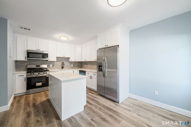 4 Birch Lane I, East Haven, CT 06513