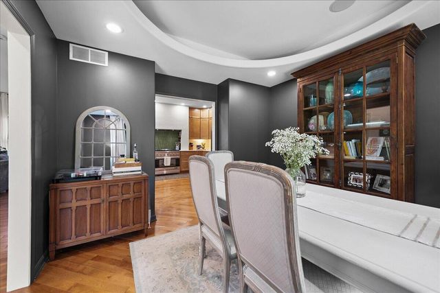 1909 Catkin Circle, Chesterton, IN 46304