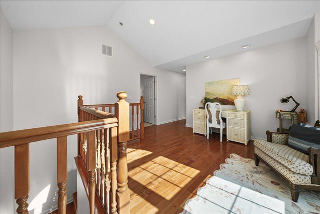 1909 Catkin Circle, Chesterton, IN 46304