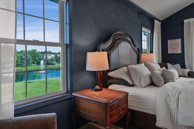 1909 Catkin Circle, Chesterton, IN 46304