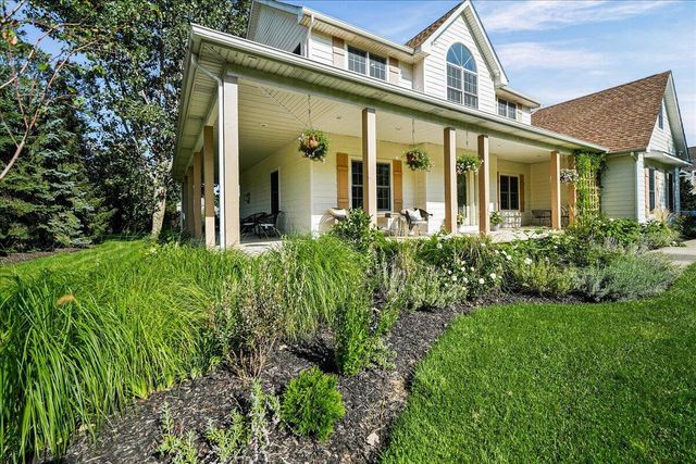 1909 Catkin Circle, Chesterton, IN 46304