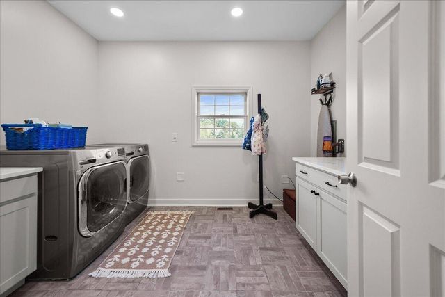 1909 Catkin Circle, Chesterton, IN 46304