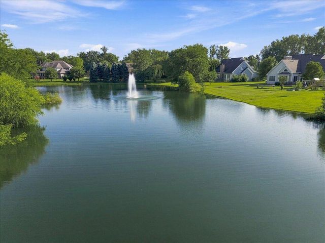 1909 Catkin Circle, Chesterton, IN 46304