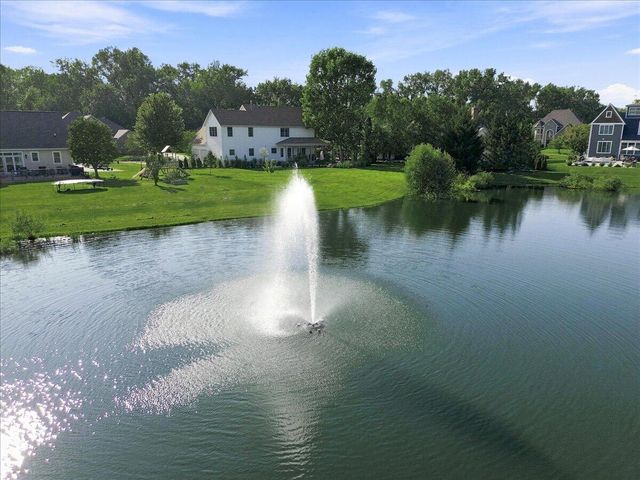 1909 Catkin Circle, Chesterton, IN 46304