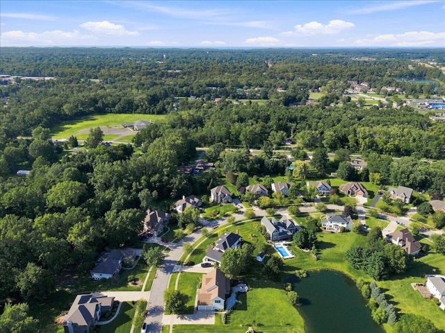 1909 Catkin Circle, Chesterton, IN 46304