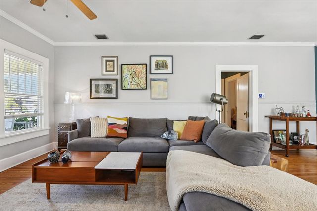 921 3RD STREET N, St Petersburg, FL 33701