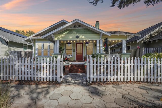 921 3RD STREET N, St Petersburg, FL 33701