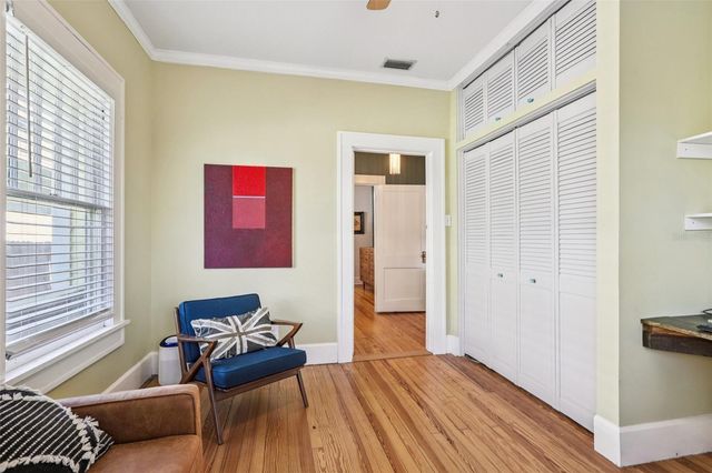 921 3RD STREET N, St Petersburg, FL 33701