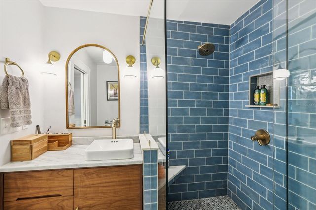 921 3RD STREET N, St Petersburg, FL 33701