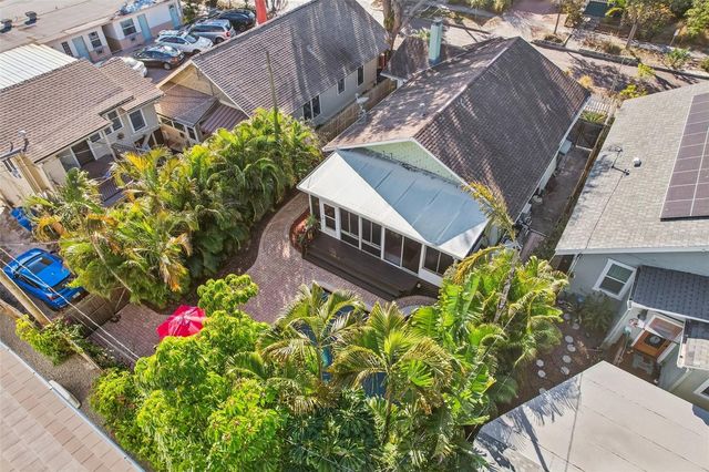 921 3RD STREET N, St Petersburg, FL 33701