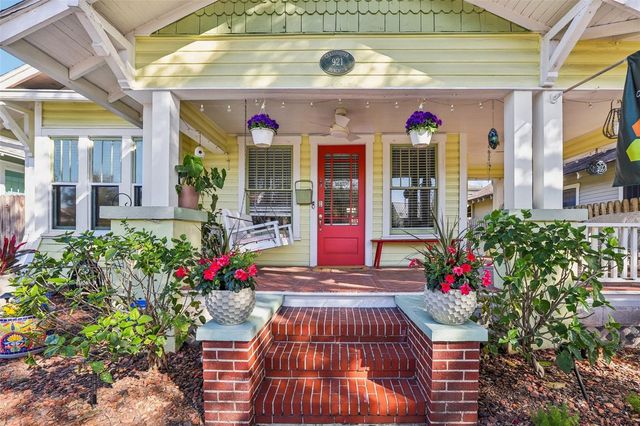 921 3RD STREET N, St Petersburg, FL 33701