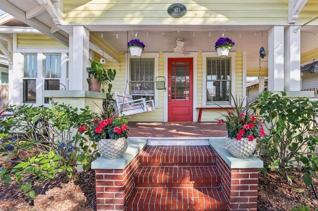 921 3RD STREET N, St Petersburg, FL 33701