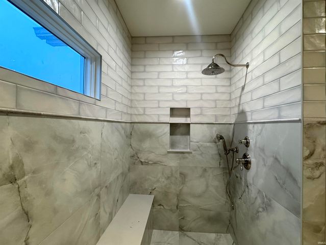 470 E Basalt Drive, Huntertown, IN 46748