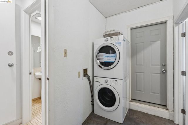 6525 Hazel Ave, Richmond, CA 94805