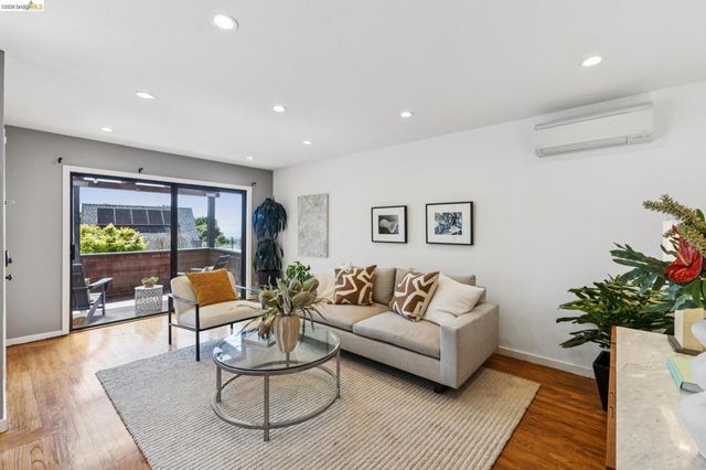 6525 Hazel Ave, Richmond, CA 94805