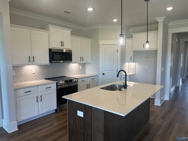 12515 Buck Road, Athens, AL 35613