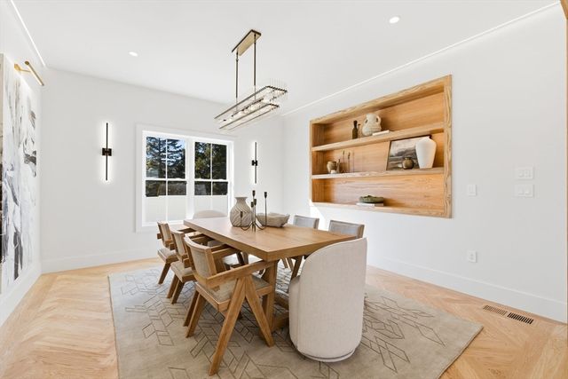 3 Brantwood Ln, Burlington, MA 01803