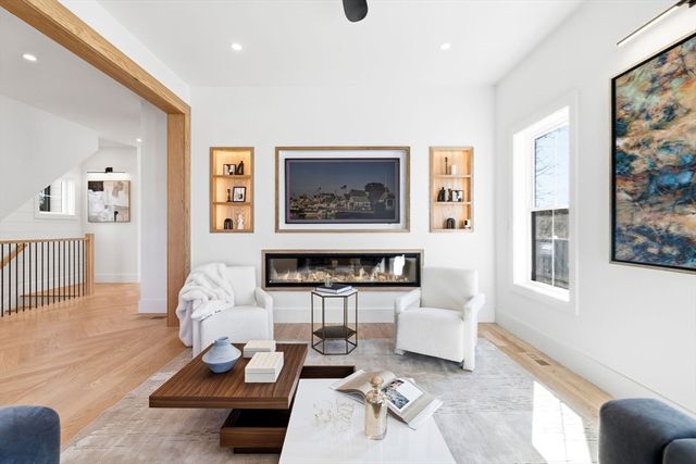 3 Brantwood Ln, Burlington, MA 01803