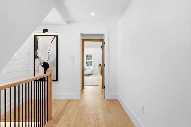 3 Brantwood Ln, Burlington, MA 01803