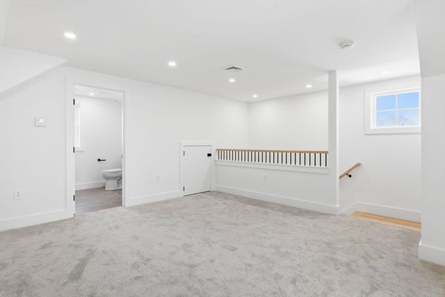 3 Brantwood Ln, Burlington, MA 01803