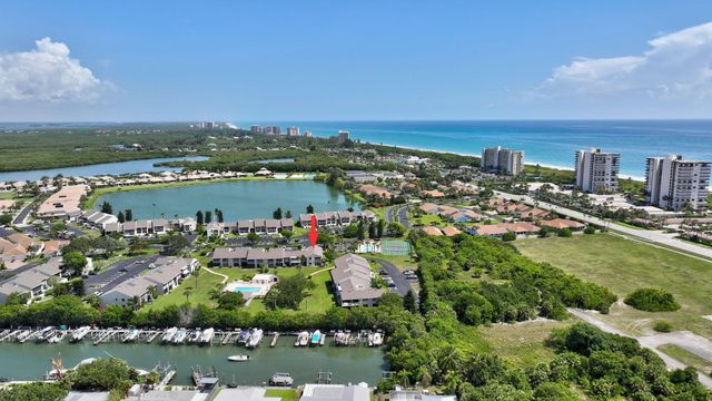 3209 S Lakeview Circle 8-101, Hutchinson Island, FL 34949