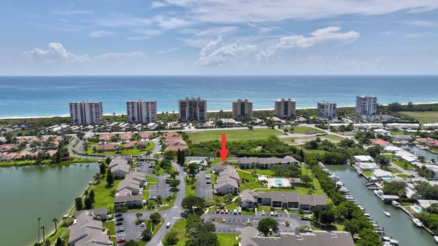 3209 S Lakeview Circle 8-101, Hutchinson Island, FL 34949