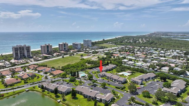 3209 S Lakeview Circle 8-101, Hutchinson Island, FL 34949