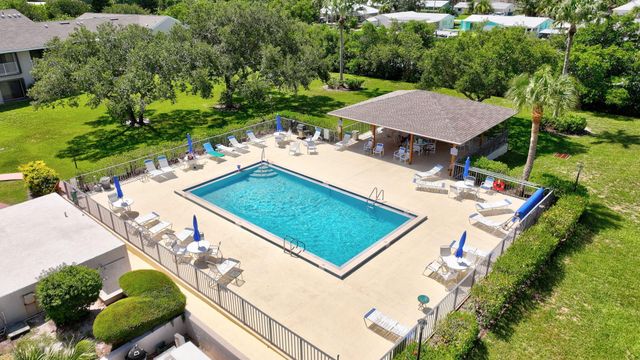 3209 S Lakeview Circle 8-101, Hutchinson Island, FL 34949