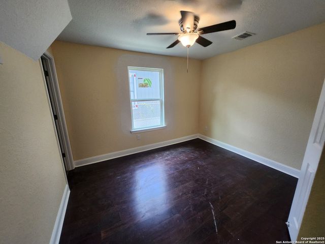 38 Carlota, San Antonio, TX 78228