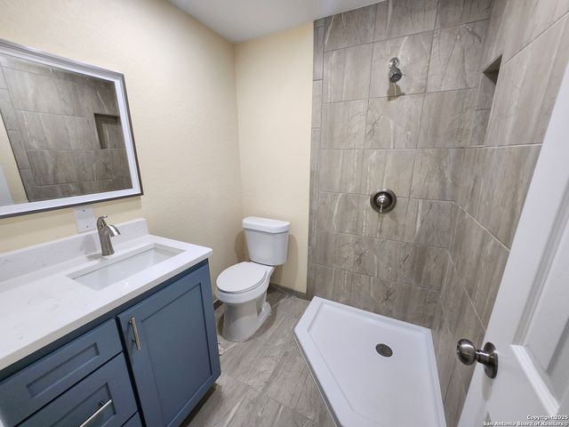 38 Carlota, San Antonio, TX 78228