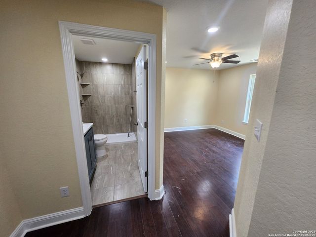 38 Carlota, San Antonio, TX 78228