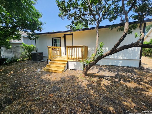 38 Carlota, San Antonio, TX 78228