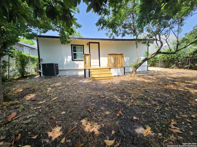 38 Carlota, San Antonio, TX 78228