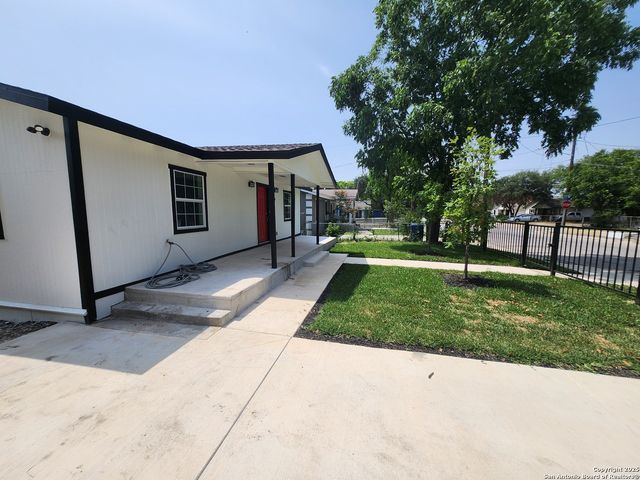 38 Carlota, San Antonio, TX 78228