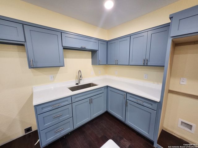 38 Carlota, San Antonio, TX 78228