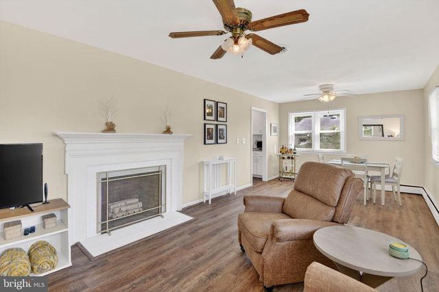 112 WALNUT ST, Centreville, MD 21617