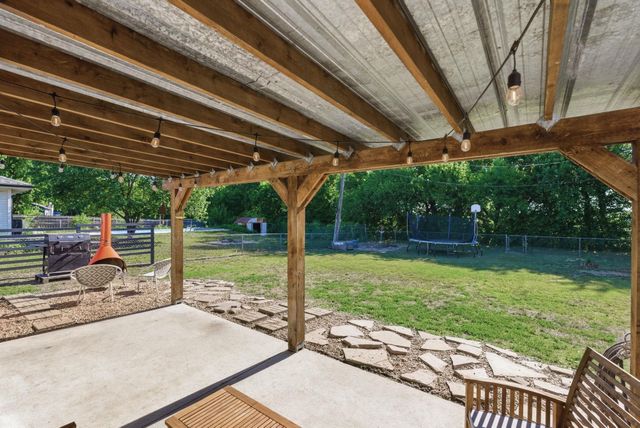 1414 Tanglewood Ct, Rose Hill, KS 67133