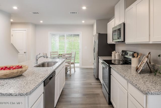 1424 Pine Log Trail NE, Bolivia, NC 28422