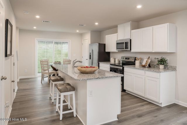 1424 Pine Log Trail NE, Bolivia, NC 28422