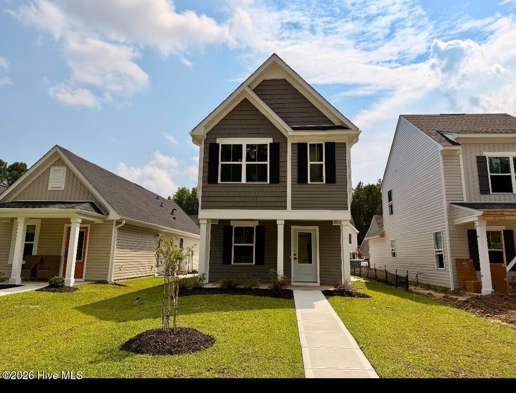 1424 Pine Log Trail NE, Bolivia, NC 28422
