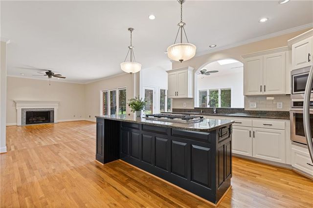 1580 Winding Creek Circle, Snellville, GA 30078