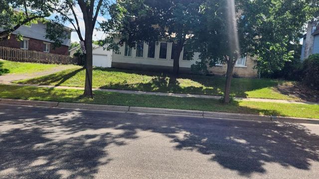 621 8th Avenue N, Saint Cloud, MN 56303