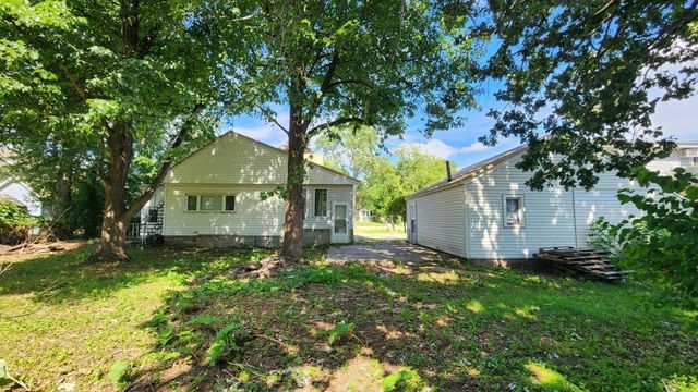 621 8th Avenue N, Saint Cloud, MN 56303