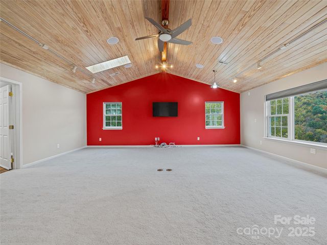 106 Thistle Tree Way, Weaverville, NC 28787